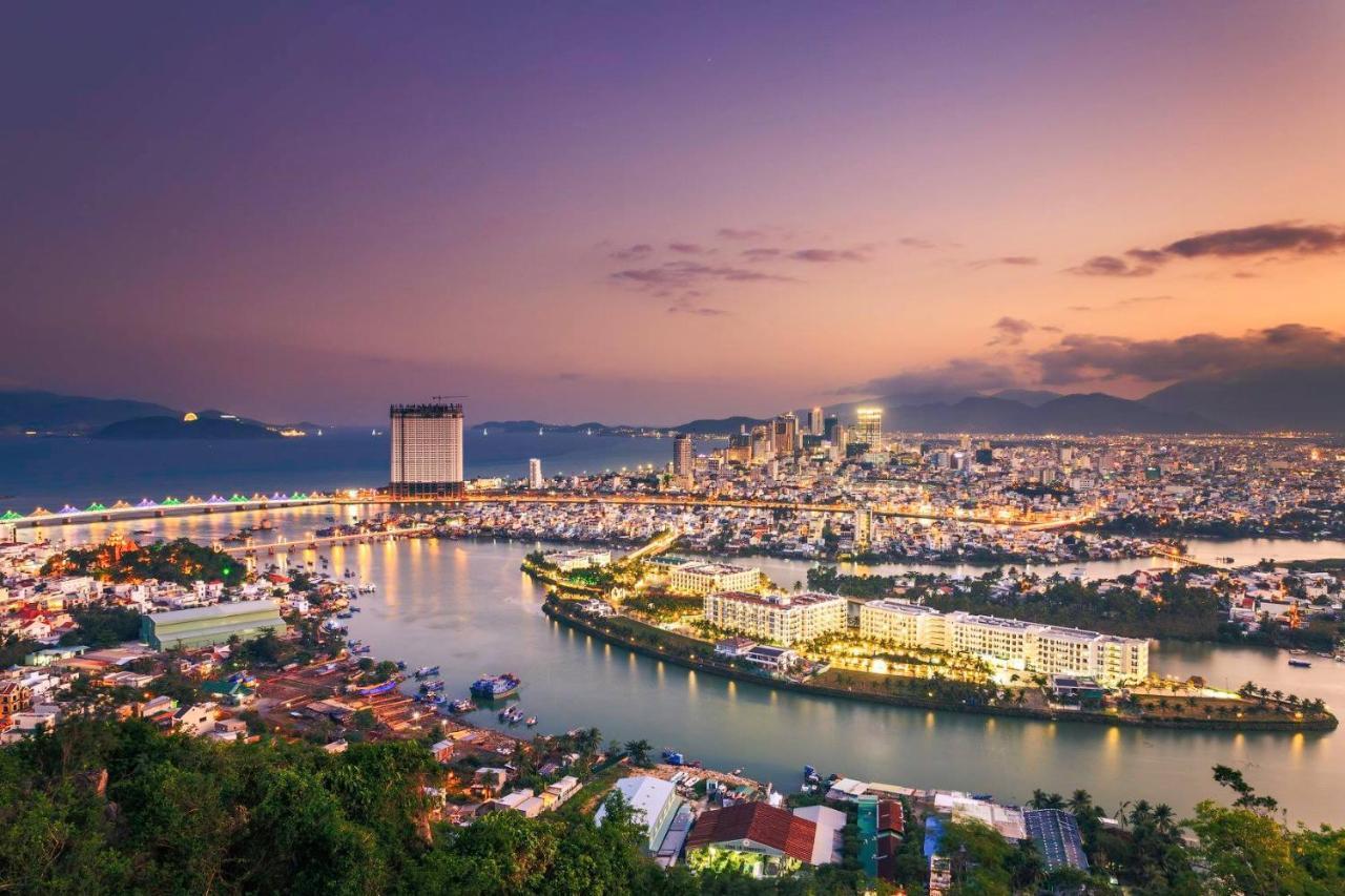 Golden Lotus Central Hotel Нячанг Экстерьер фото