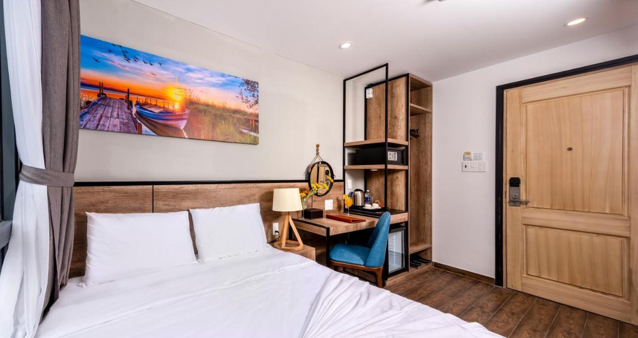 Golden Lotus Central Hotel Нячанг Экстерьер фото