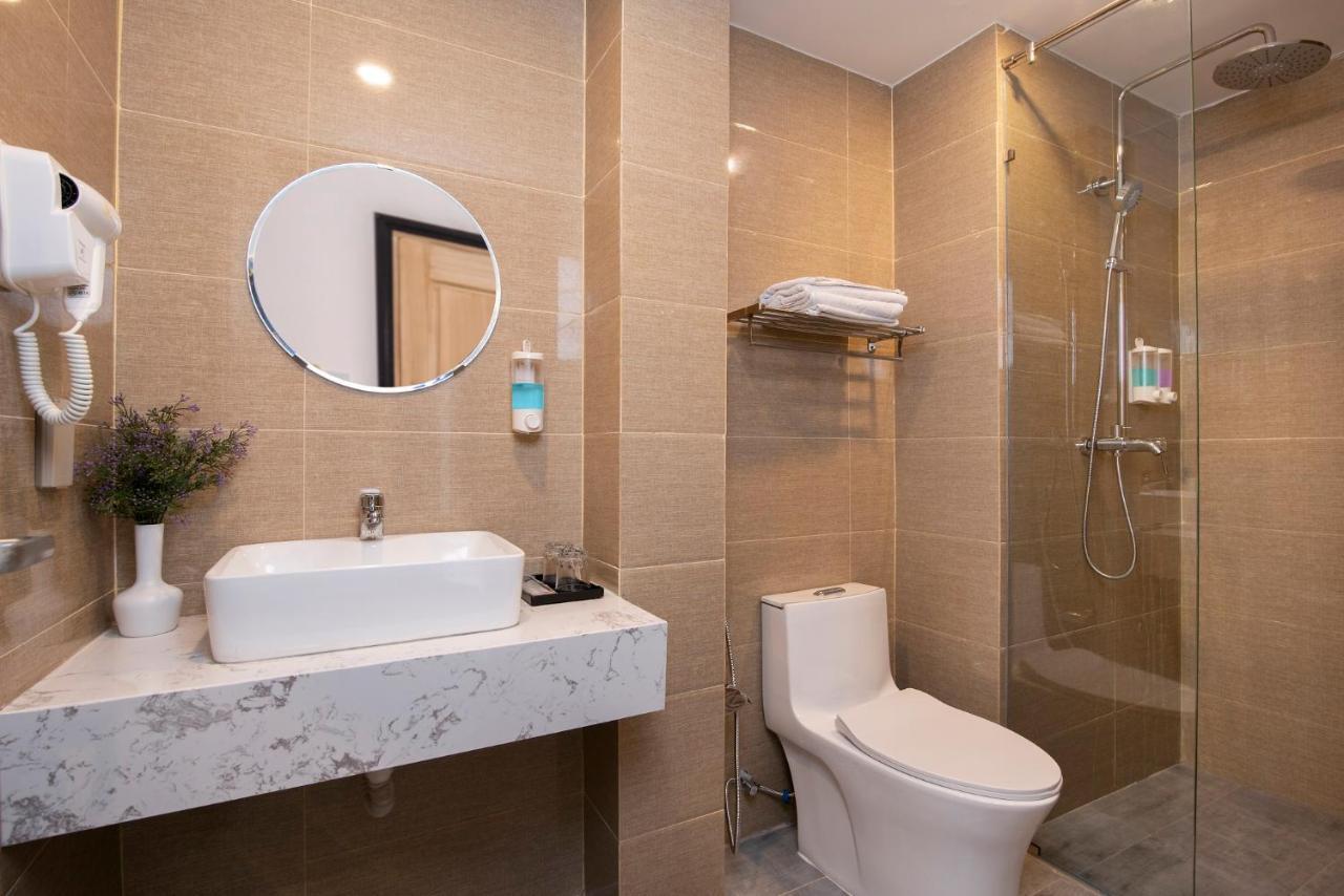 Golden Lotus Central Hotel Нячанг Экстерьер фото